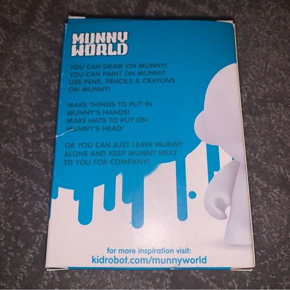 New Loot Crate Exclusive Munny World Blank Create Your Own Mini Figurine - Picture 5 of 5